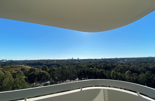 Sydney Olympic Park Apartment | Olympic Park/Excellent view/2Br/By Train/Shopping