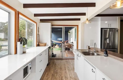 South Durras House | Beach Home Enchanted Stay Connect to Nature