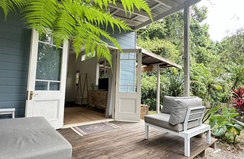 Currumbin Valley Cabin | Cabin the Near the Sea