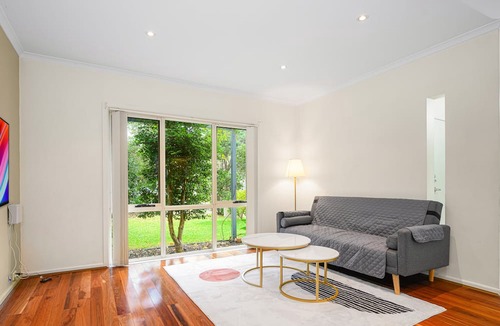 Newington House | MetaWise Newington Chic and 3Bed House Sleep 6