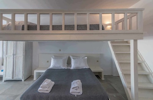 Apollonia House | FANI DREAM SUITE By Vilos Suites