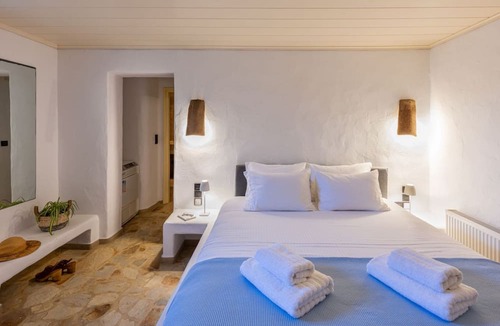 Krotiri House | Blue Greens Villas in Krios, Paros Island