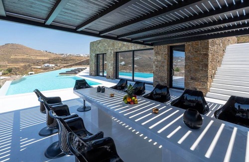 Ornos Villa | Villa in Ornos with 6 bedrooms sleeps 12