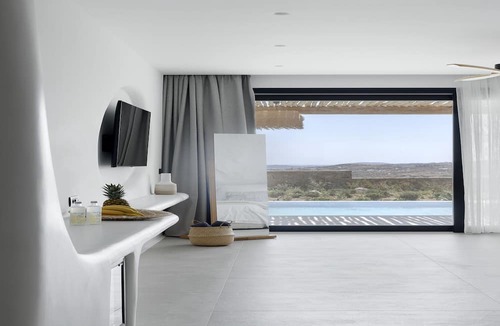 Paraga House | WhiteArt Suites