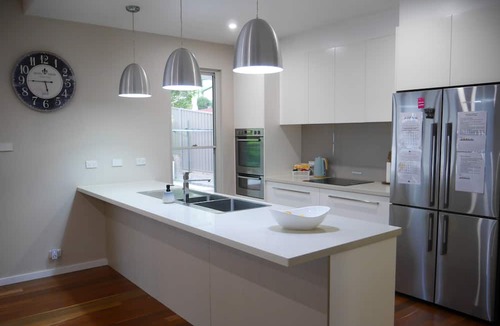 Caringbah South House | Luxury 2 story home in Yowie Bay. Close to Sydney CBD & Cronulla Beach