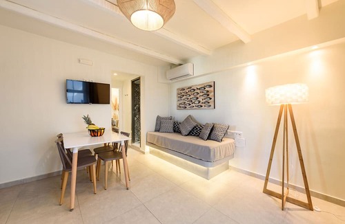 Naousa House | Vammos Luxury Apartments