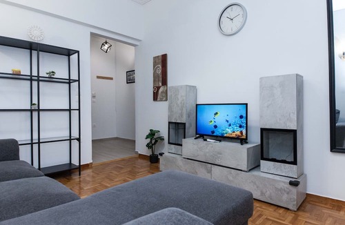 Keratsinion Apartment | Modern Cozy 1 Bd Piraeus Perfection Apt