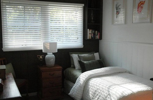 Scarsdale Cabin | The Cottage @ WoodlandSculptures