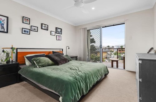 Tugun House | Relaxed Coastal Getaway