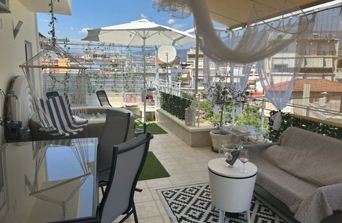Itea Cottage | Άνετο παραθαλάσσιο διαμέρισμα με υδρομασάζ , δέκα λεπτά από τους Δελφούς !
