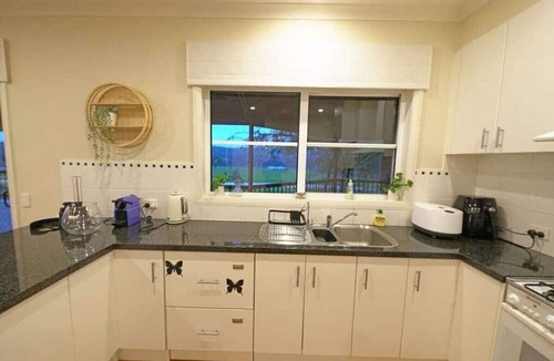 Heathcote Other | Bring everyone together in this Heathcote Homestead with pool & vineyard.