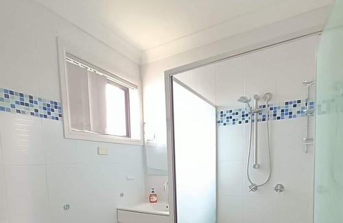 Guildford House | Master Bedroom | Walk-in wardrobe | Balcony