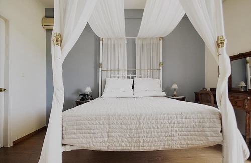 Megas Gialos House | Emilia Luxury Apartments