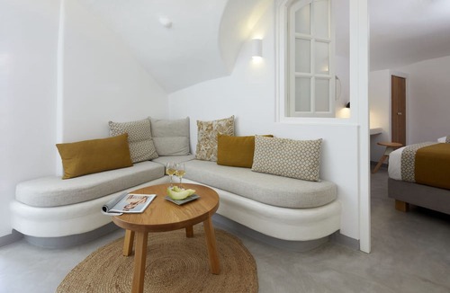 Oia Hotel | Filotera Suites