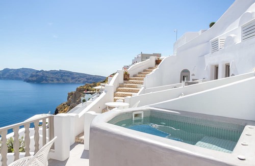 Oia Hotel | Filotera Suites