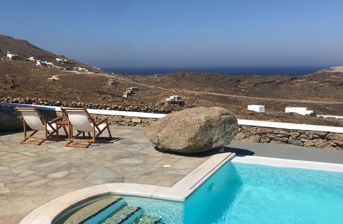 Panormos House | Yakinthos Residence
