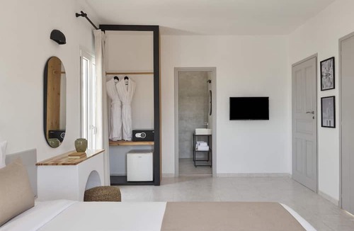 Pounta Hotel | Pounda Resort Paros, a member of Radisson Individuals