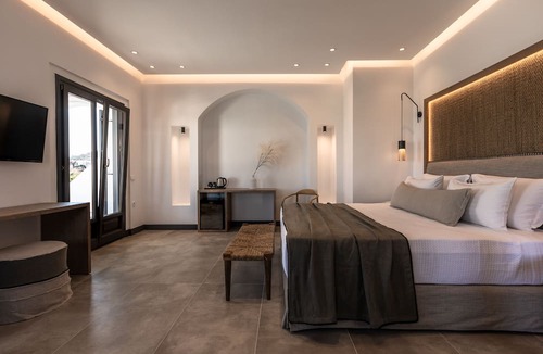 Akrotiri House | Vineyard Exclusive Suites