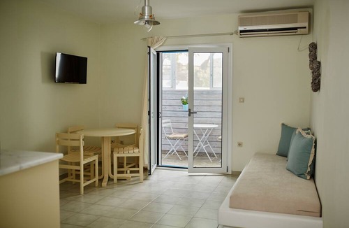 Gavrio Hotel | Aelia Apartments