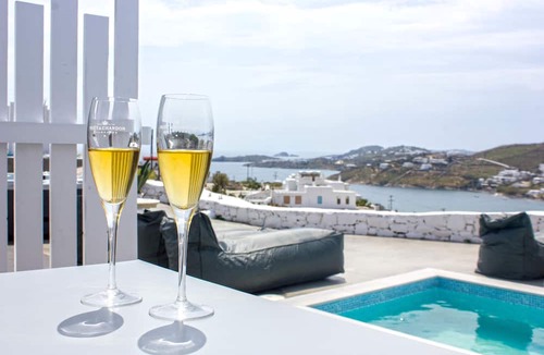 Ornos House | Anixi Lounge Suites - Adults Only