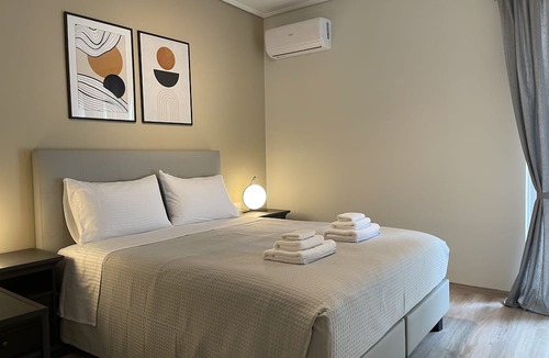 Neos Kosmos Apartment | Modern & Spacious 3bdr apartment