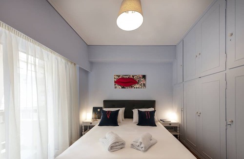 Koukaki Apartment | Ag. Nikolaou 4 · Spacious 3 Bedroom apt near Acrop