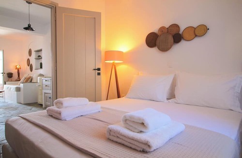 Tinos Town Apartment | Enea Tinos by TinosHost