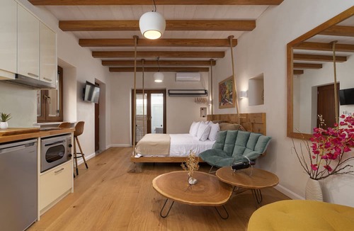 Ormos Korthiou Apartment | Andros 4 All Seasons Villas & Suites