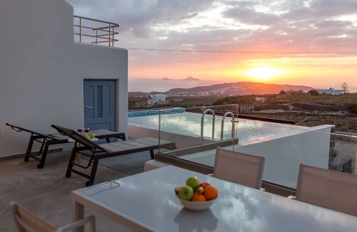 Pyrgos House | Luxe Maroussi Villas