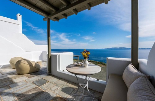 Exomvourgo Villa | Vathi Bleu Private Villas