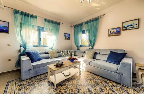Lindos Villa | Lindos Luxury Retro Villas