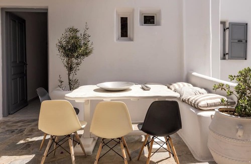 Platis Gialos Apartment | Artemoula's Studios
