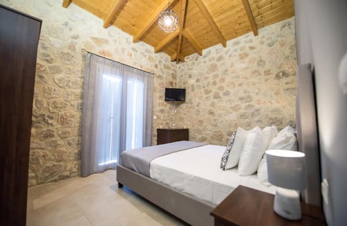 Peratia Villa | Roggaki Ionian Villas