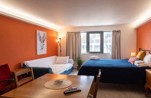 Pikermi Apartment | CHROMA Lodge Pikermi