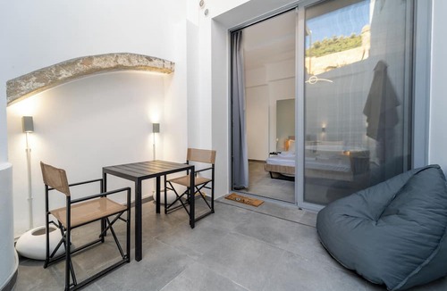 Rhodes Old Town Apartment | Alley 7