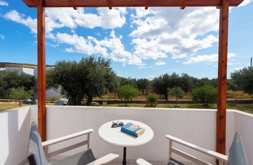 Platis Gialos Apartment | Blue Fish