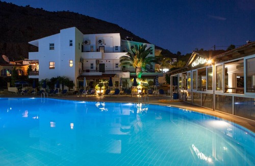 Pefkos Apartment | Coliseum Studios & Apartments