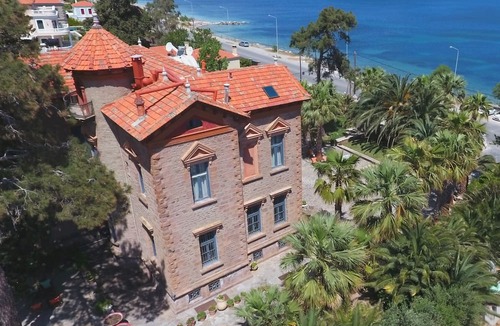 Varia Apartment | Loriet Hotel