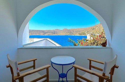 Katapola Apartment | Eleni On The Beach