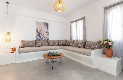 Plaka Villa | Villa Margarita private pool & sea view
