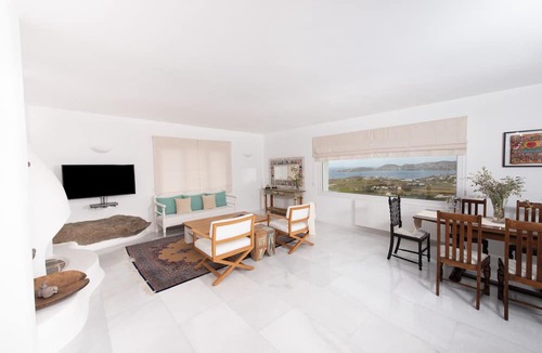 Paros Apartment | Villa Mira Paros Luxury Suites