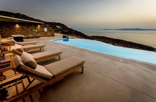 Exomvourgo Villa | ALOS RESIDENCE