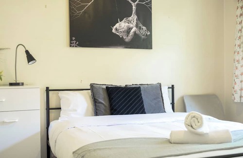 North Turramurra House | Fantastic 4-bedroom house with AC in Turramurra