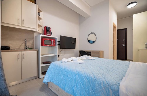 Plaka Apartment | City Center Studio for 2 by MPS