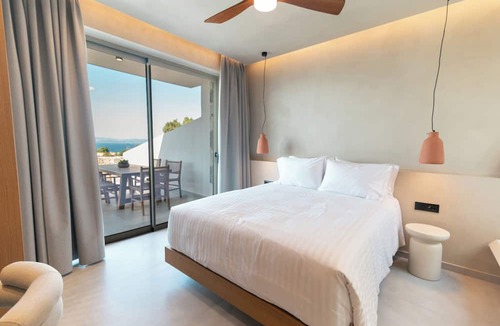 Kos Town Villa | Akres Luxury Sea View Villas