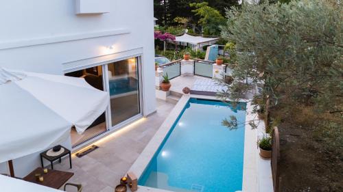 Zia Villa | Villa Sea View Gem Steps to Zia Square Hot Tub