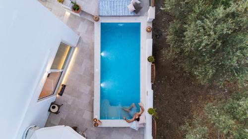Zia Villa | Villa Sea View Gem Steps to Zia Square Hot Tub