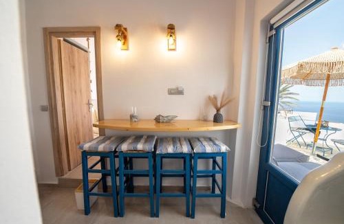 Vourvoulos Apartment | NEW! Pezoula Traditional House Sunrise View