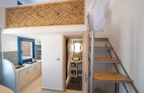 Vourvoulos Apartment | NEW! Pezoula Traditional House Sunrise View