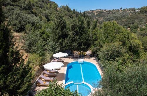 Asprogerakata Villa | Apanema Mindfulness, Relaxing Adults Only Resort, Fast WiFi, Pool, Sauna, Massage